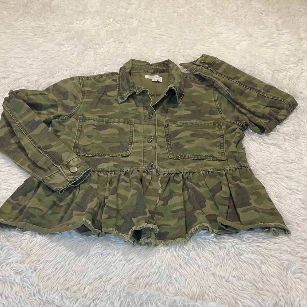 Mud Pie Camouflage Button Down Shirt/JACKET WOMENS SIZE S